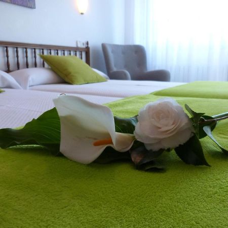 Hostal Pereirina Cee Buitenkant foto