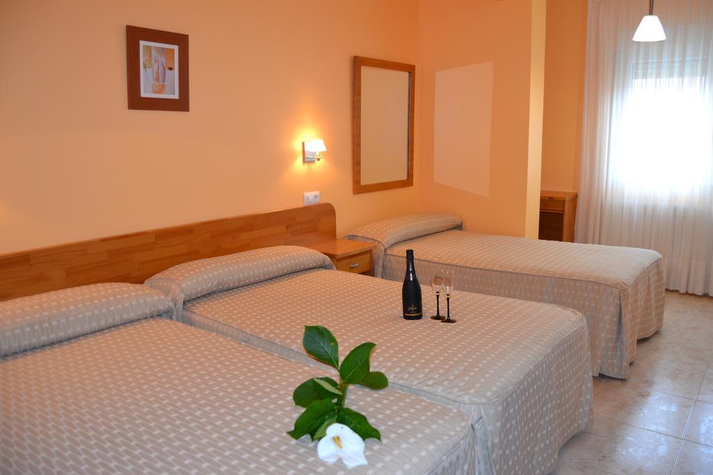 Hostal Pereirina Cee Buitenkant foto