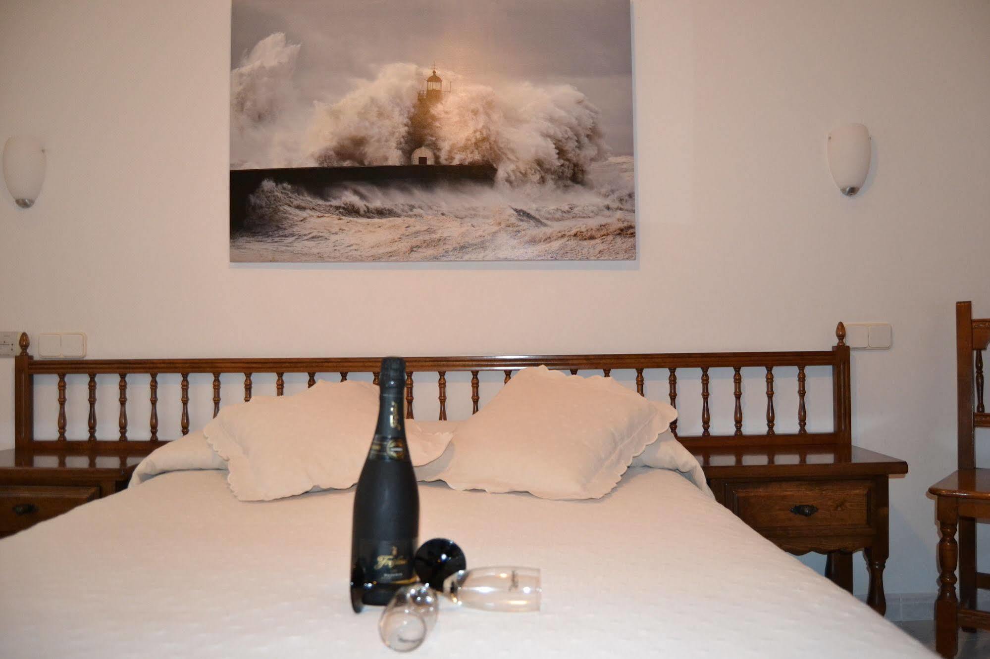 Hostal Pereirina Cee Buitenkant foto