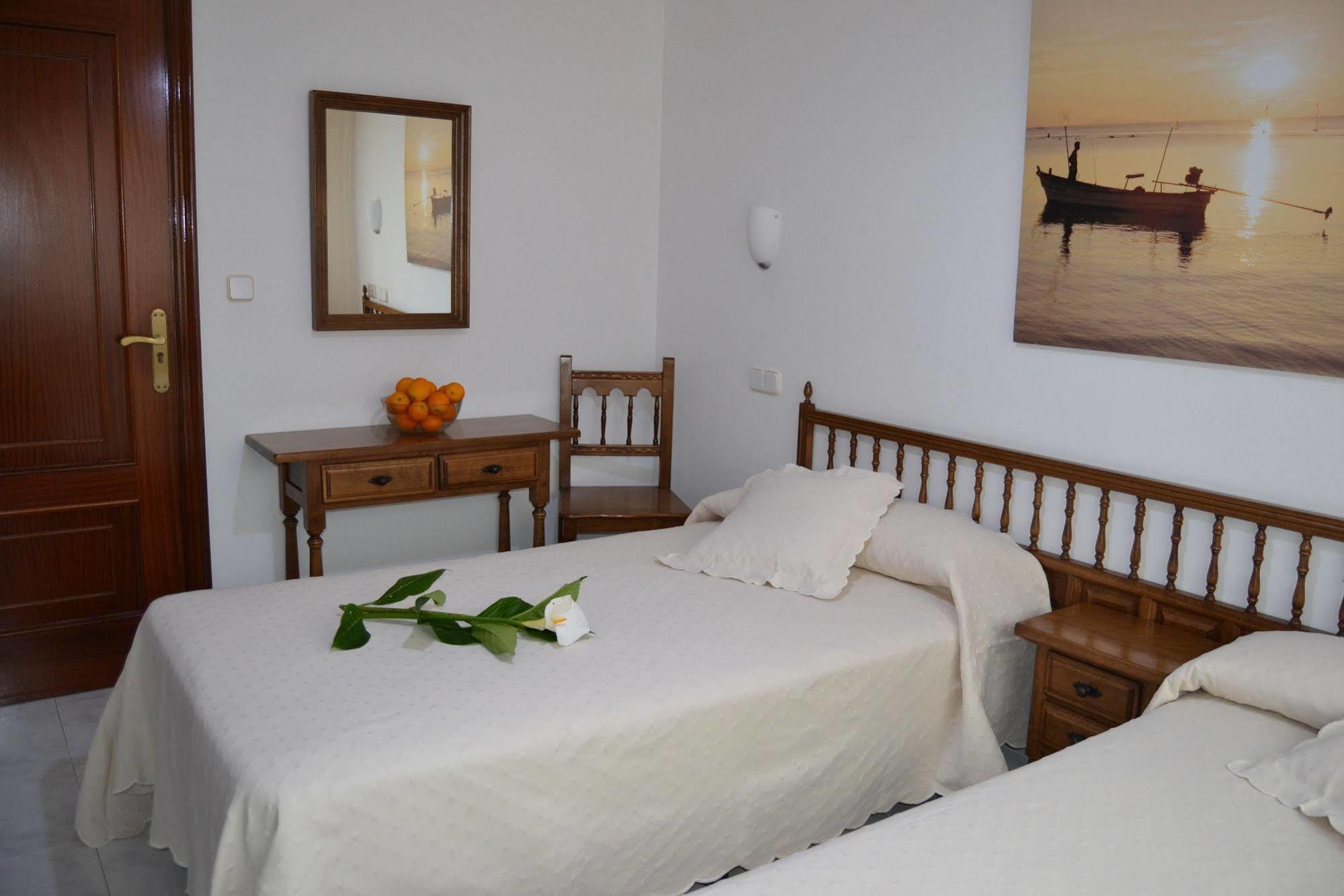 Hostal Pereirina Cee Buitenkant foto