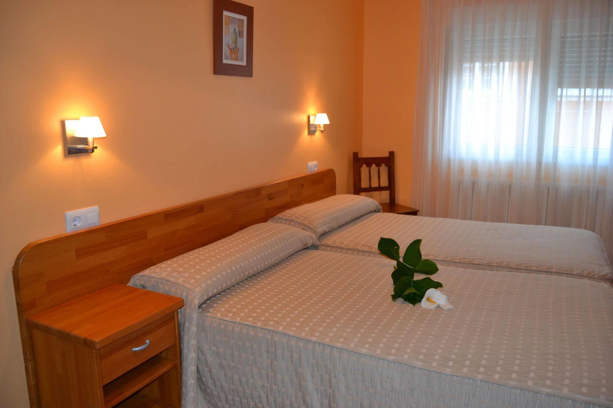 Hostal Pereirina Cee Buitenkant foto