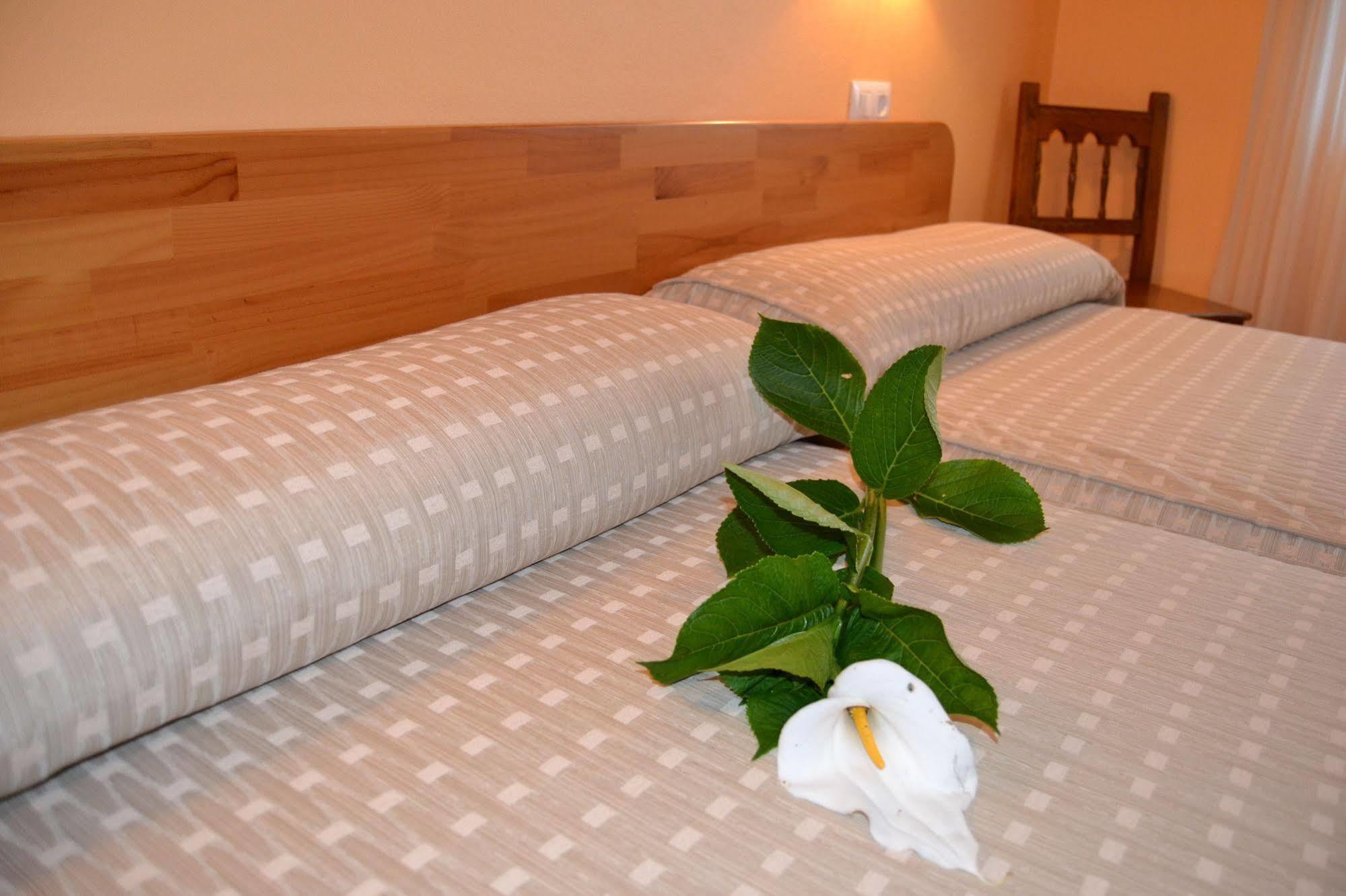 Hostal Pereirina Cee Buitenkant foto
