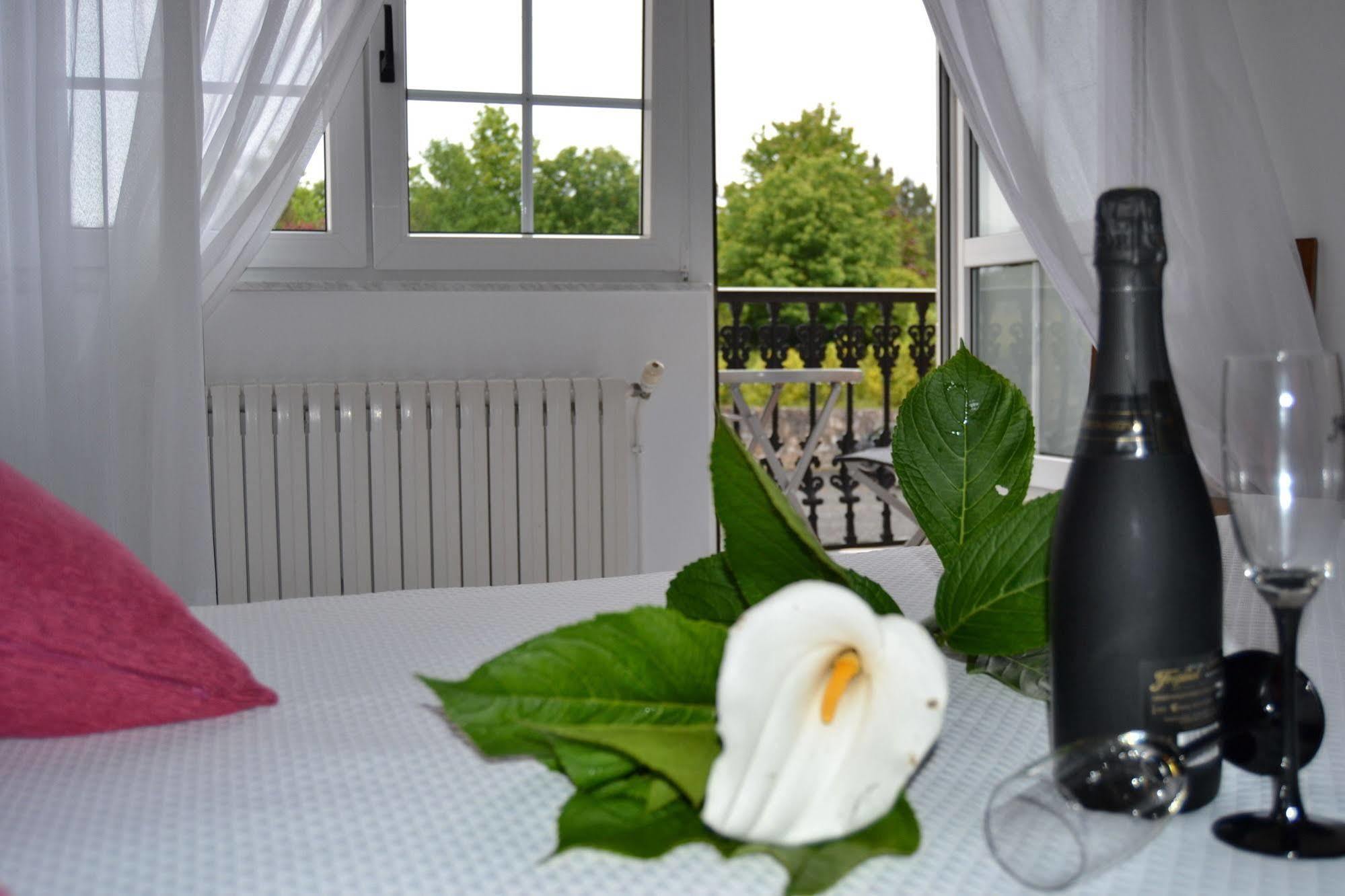 Hostal Pereirina Cee Buitenkant foto